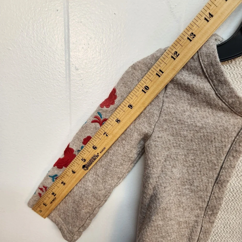 Genuine Kids OshKosh Cardigan Sweater 3T Beige Embroidered Floral Cotton‎ Girls